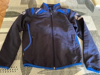 Veste sport marine 128 cm jamais portée