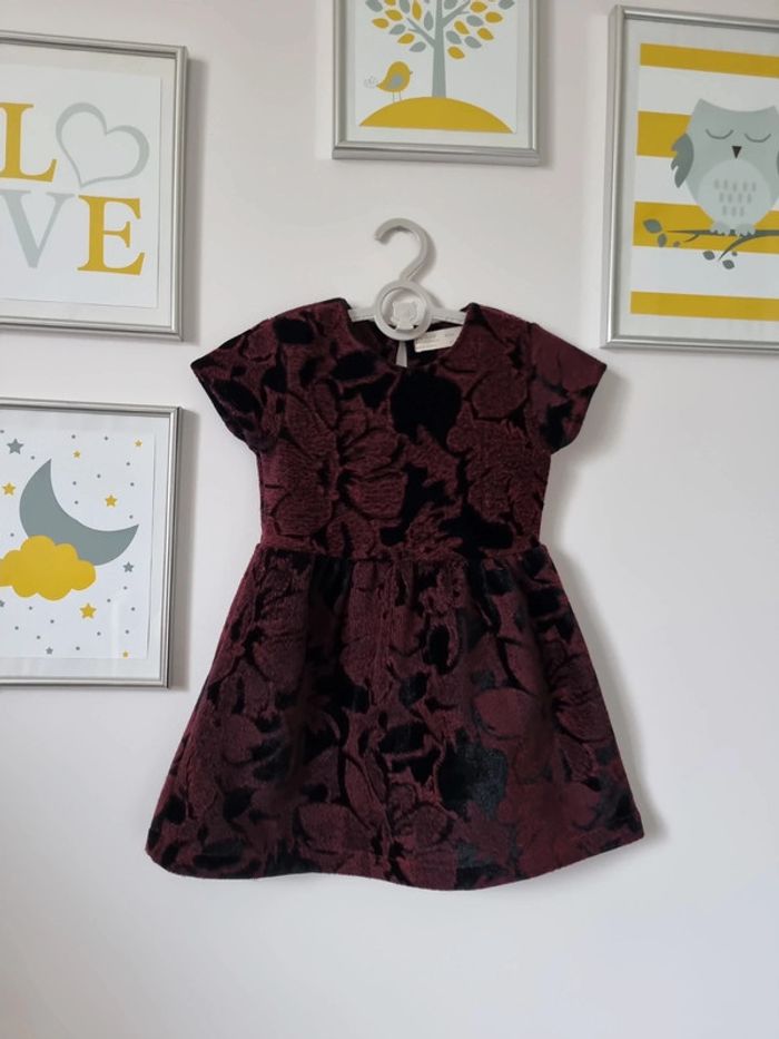 Robe chic et élégante zara girls taille 4ans comme neuve
