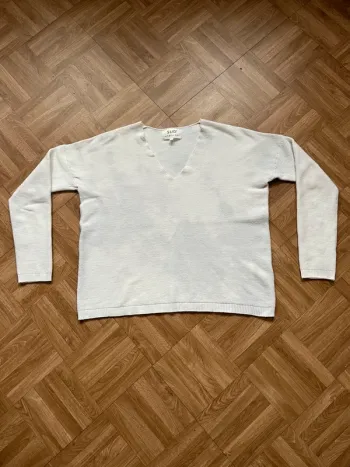 Pull blanc col en V Sud Express
