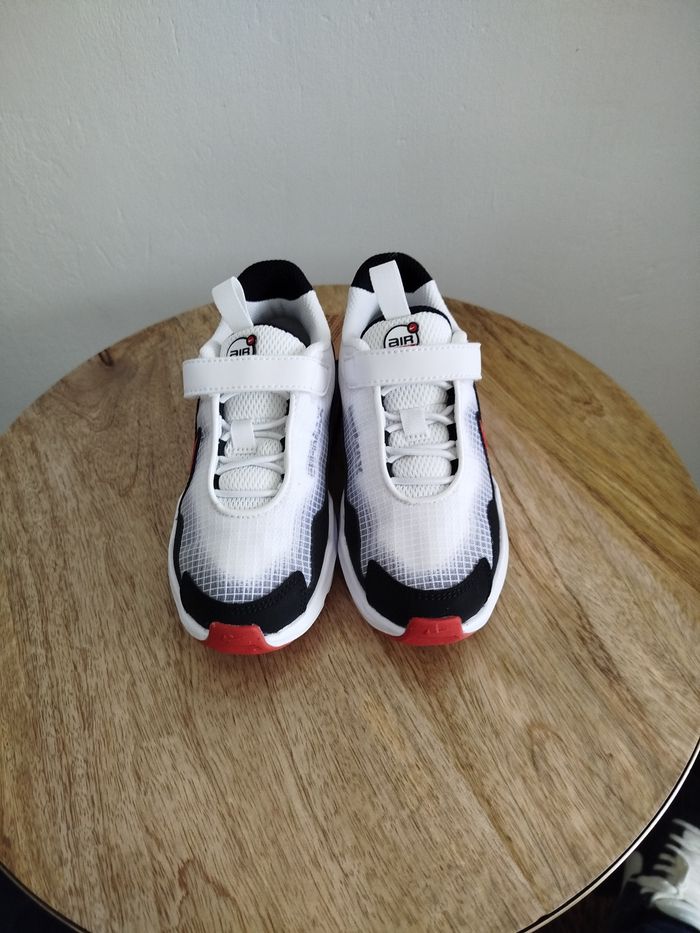 Baskets Nike T 27.5 - photo numéro 5