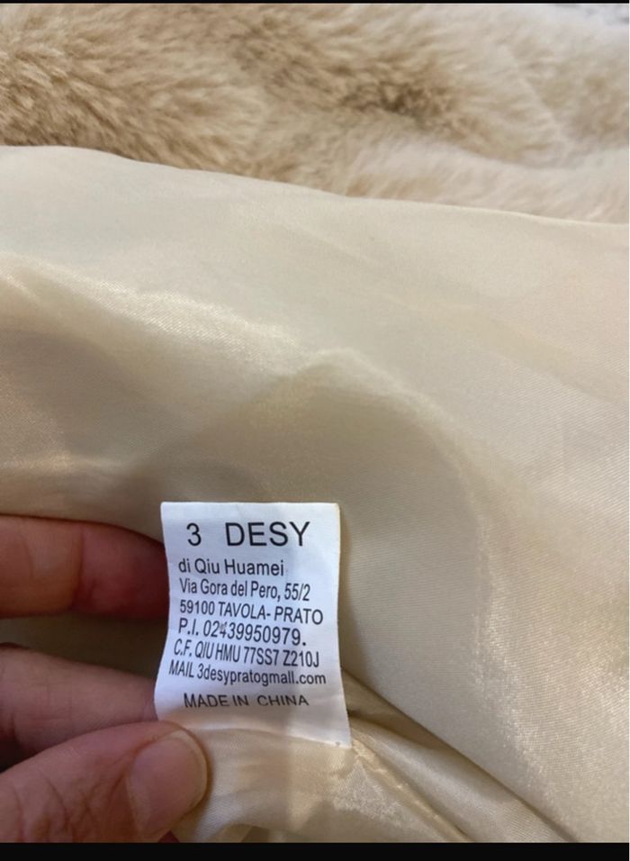 Veste fourrure taille s - photo numéro 3