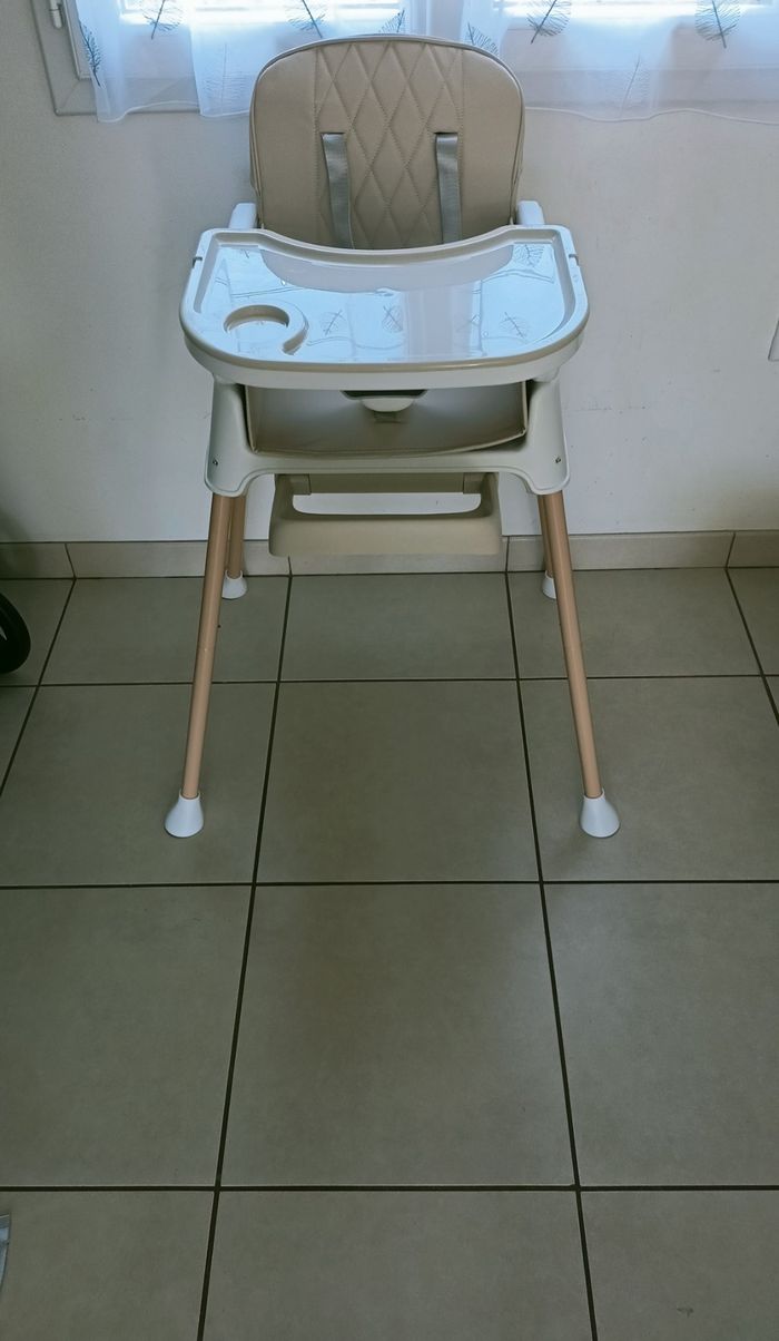 Chaise haute multifonction - photo numéro 1