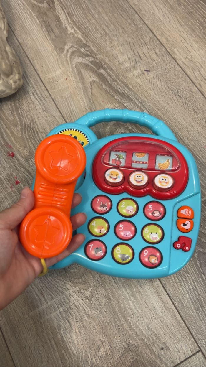 Téléphone bébé - photo numéro 2