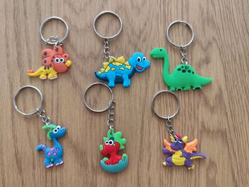 Lot de 6 porte clés dinosaure