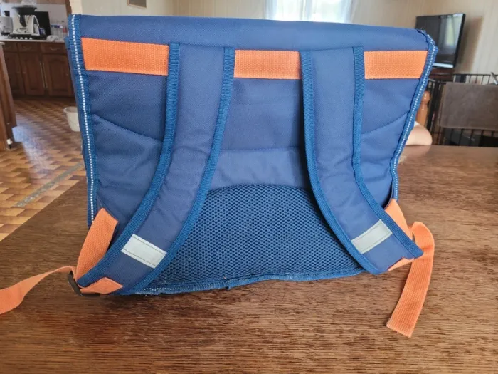 Cartable - photo numéro 3