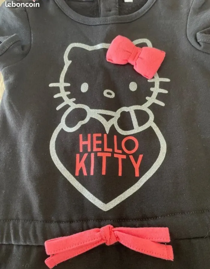 Magnifique robe neuve Hello Kitty - photo numéro 2