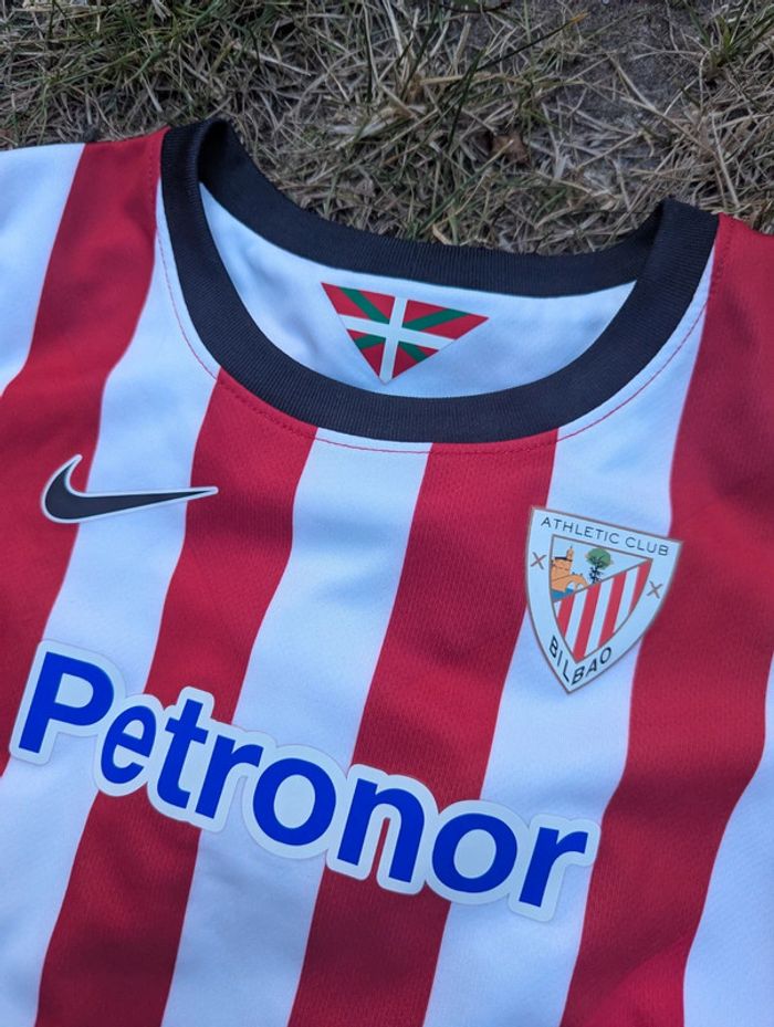 Tenue de foot Nike de l'Athletic Bilbao taille 3-4 ans - photo numéro 2