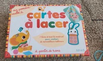 Cartes à lacer