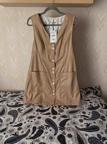 Superbe belle mini robe beige Zara neuve avec étiquette taille M