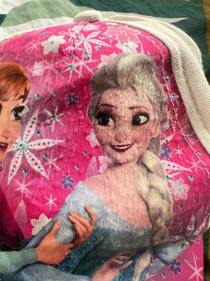 Casquette reine des neiges Disney taille 54 - photo numéro 2