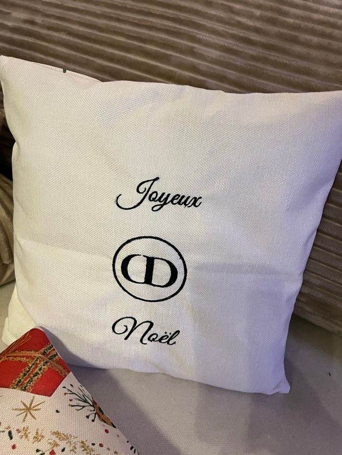 Coussins brodé de Noël - photo numéro 5
