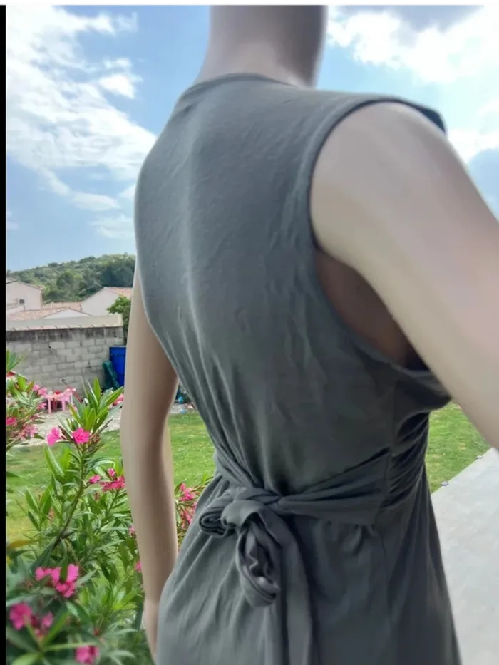 Sublime robe soirée / occasion – taille M – très bon état - photo numéro 3