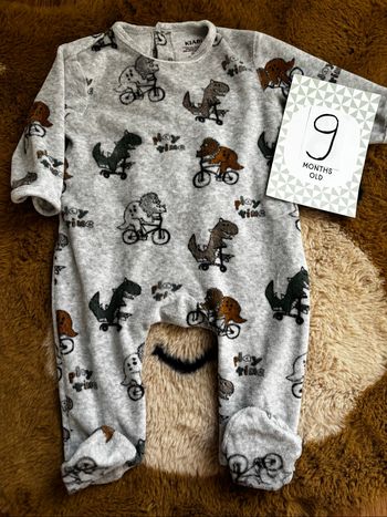 Pyjama gris dinosaures KIABI t.9m
