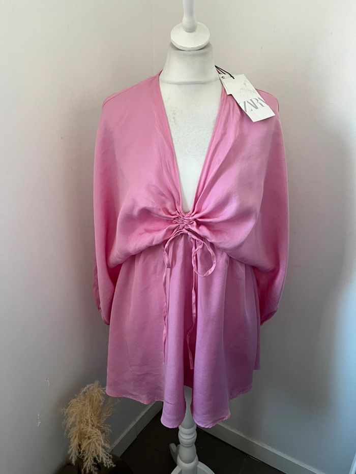 Robe cintrée rose Zara S neuve