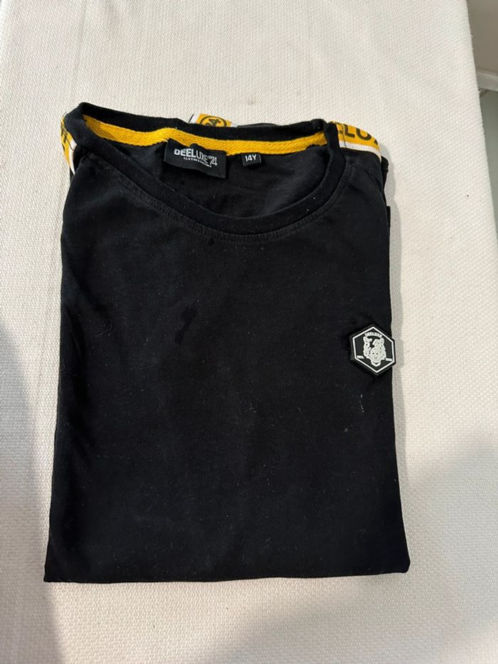 Magnifique teeshirt Deluxe 74 en 14 ans