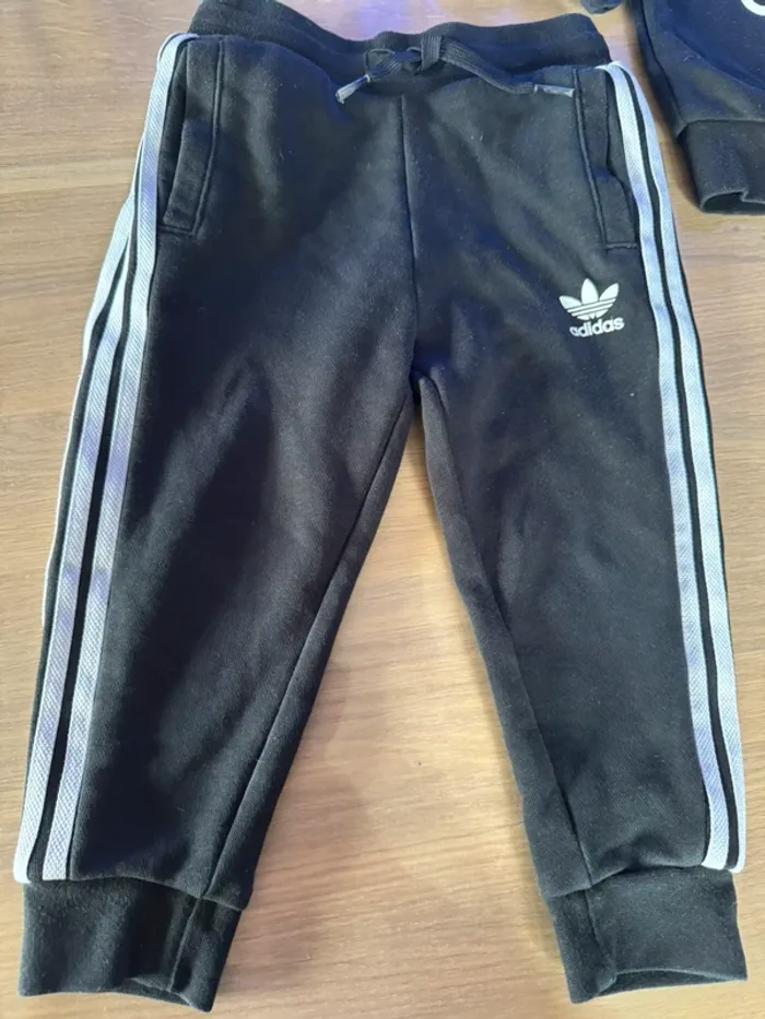 Jogging adidas 18/24 mois - photo numéro 2