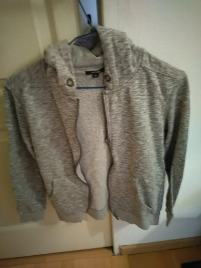 Sweat à capuche zippé