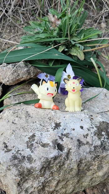 Super figurine Pokemon Nintendo finger puppet évolution miaous persian 