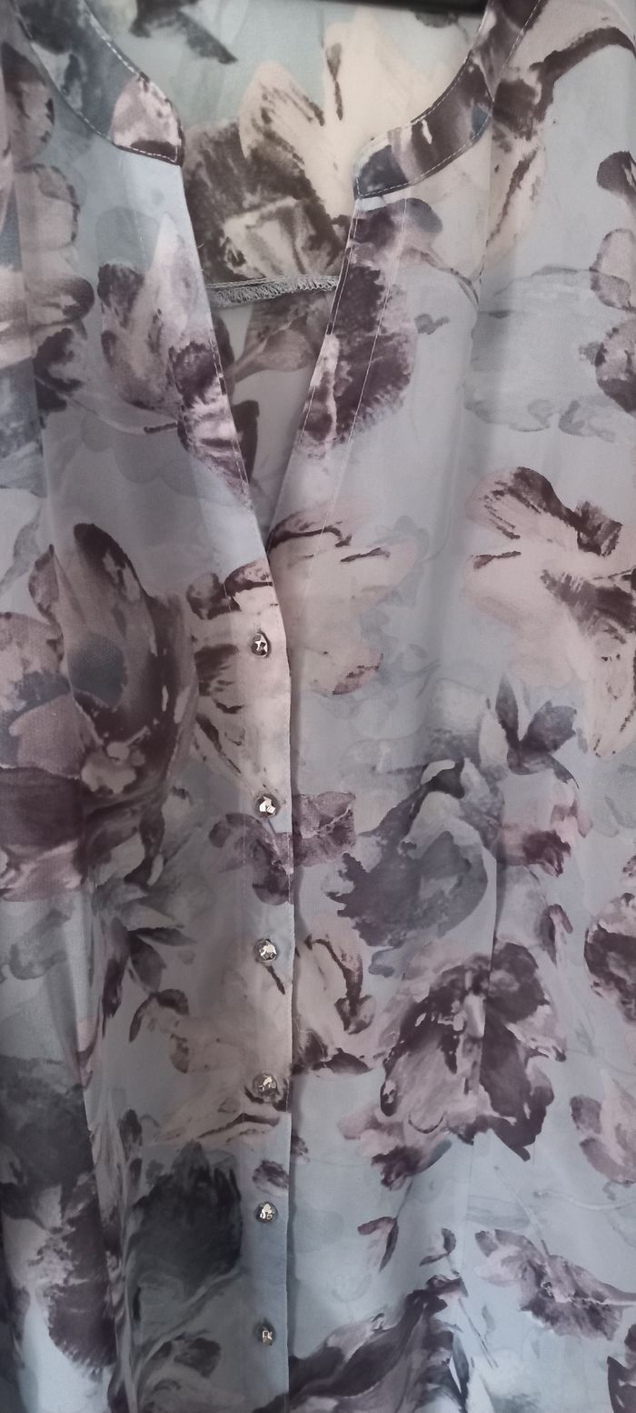 Chemisier fleurie en voilage - photo numéro 4