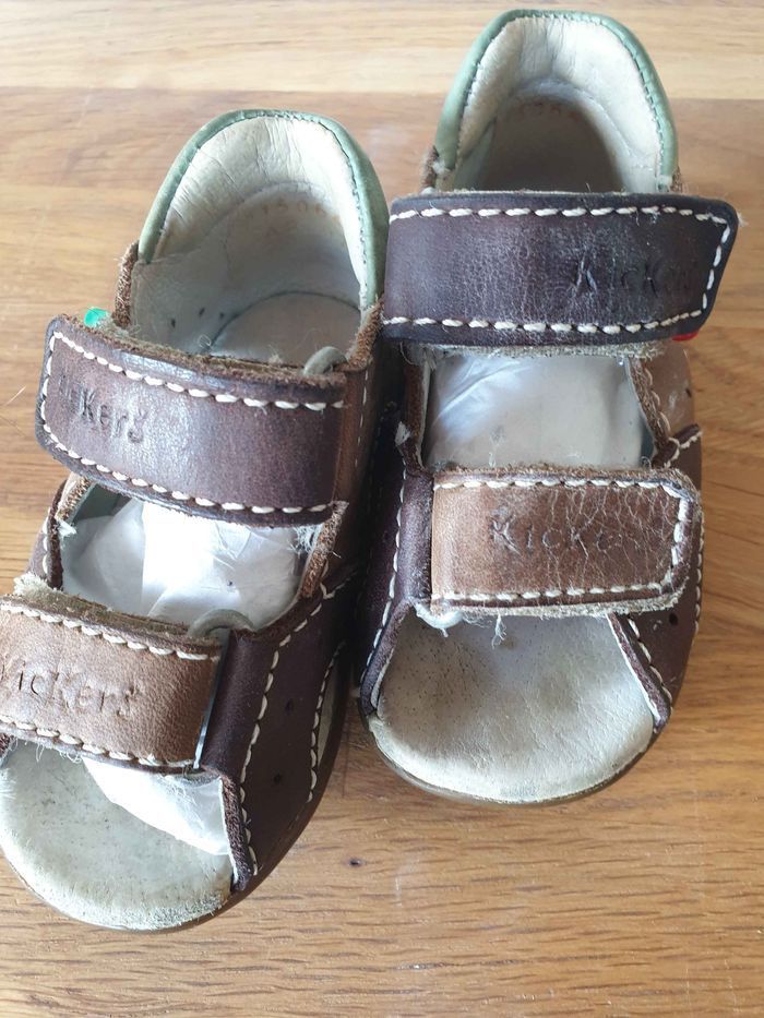 Nu pied kickers pointure 18 - photo numéro 3