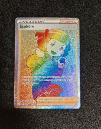 Écolière 277/264 Carte Pokémon