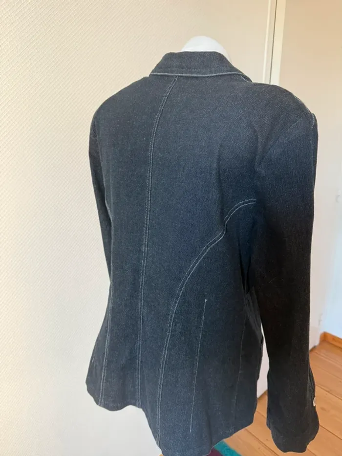Veste en jean vintage en très bon état rosarosam taille 40 - photo numéro 7