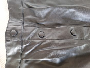 Jupe courte noire skai taille 38