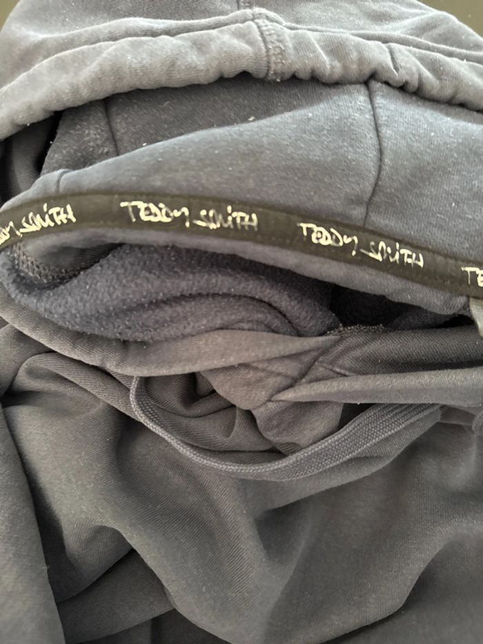 👕 Sweat à capuche Teddy smith- taille S très bon état - photo numéro 9