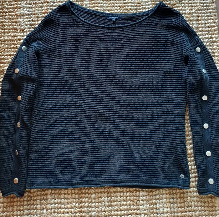 Pull noir - photo numéro 3