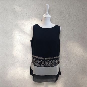 Blouse fluide sans manche Nitya 40