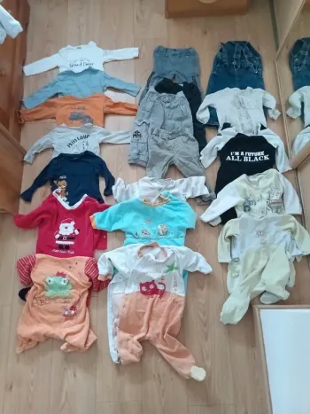 Lot de 19 vêtements hiver 18 mois garcon