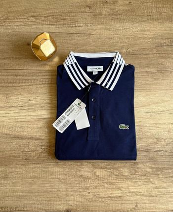 Polo Lacoste bleu marine manches courtes – Taille L – Neuf avec étiquettes