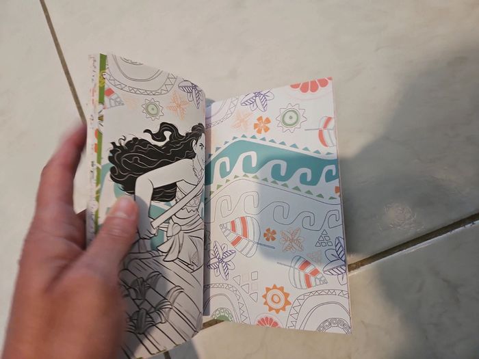 Livre incroyables coloriages Neuf cont1 - photo numéro 12