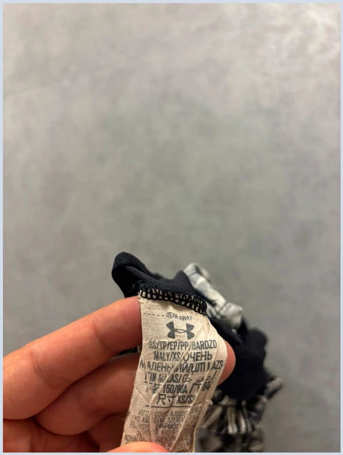 Short Running Under Armour Taille XS blanc et noir - photo numéro 6