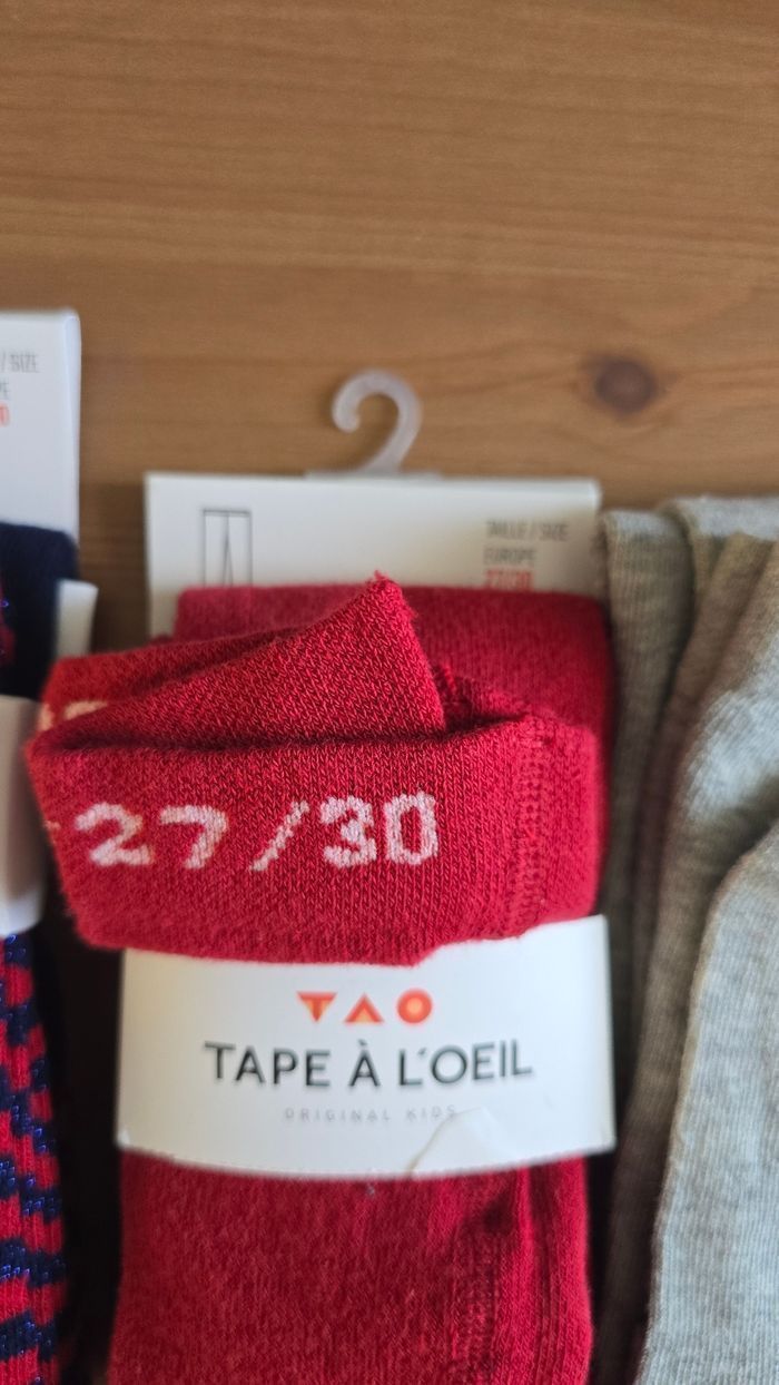 NEUFS  (non portés)🏷🤩😍🥰 SUPERBE lot collants 27/30 fille 😍🥰 - photo numéro 6