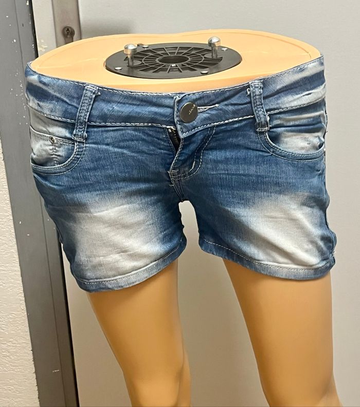 Short en jean léger