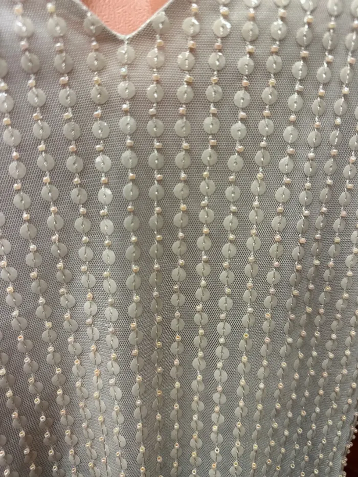 Débardeur beige à sequins et perles - photo numéro 2