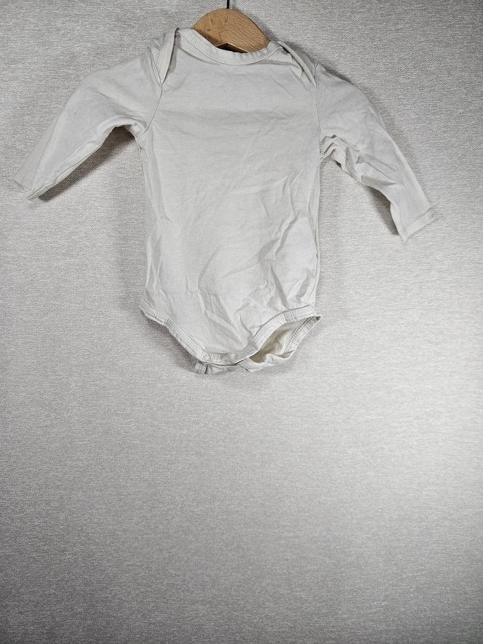 Bodie manche longue tape à l'œil 9 mois