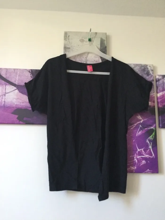 Gilet noir sans boutons