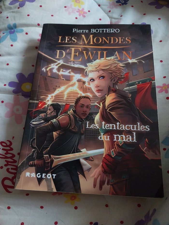 Roman Les Mondes d'Ewilan tome 3 Les tentacules du Mal Pierre Bottero