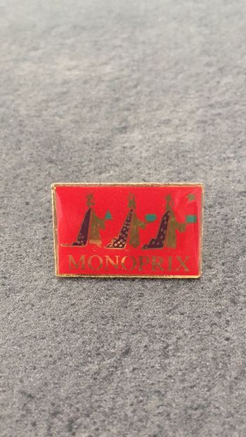 Pin’s publicitaire Monoprix rois mage