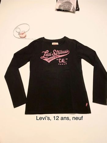 Tee shirt ML noir écriture rose Levi’s 12 ans