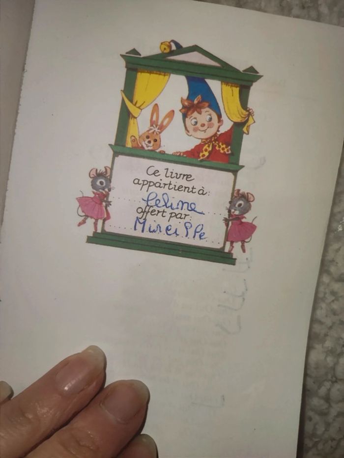 Lot de 7 livres oui oui dont 1 offert ( un peu plus abîmé) - photo numéro 5