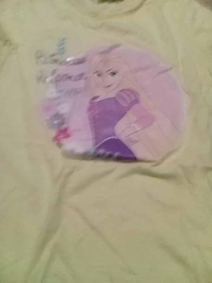 T shirt raiponce Disney - photo numéro 2