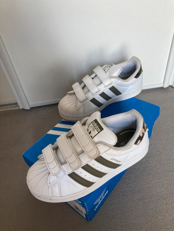 Basket adidas Superstar CF C, taille F 33 - photo numéro 3