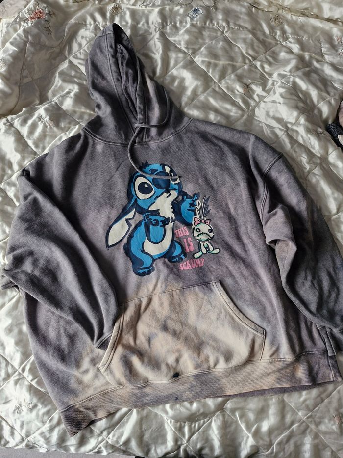 Superbe sweet à capuche Stitch stylé Tie&Dye - photo numéro 2