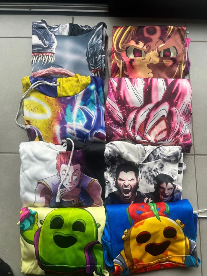 Lot 8 sweat-shirt anime manga