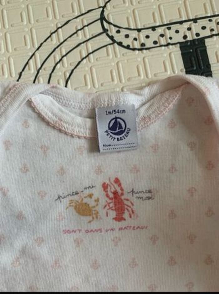 Body Petit Bateau manches courtes, 100% coton, taille 1 mois/54cm - photo numéro 2