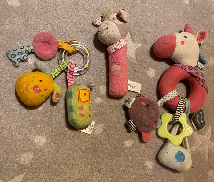 Lot 3 jouets d’éveil rose girly