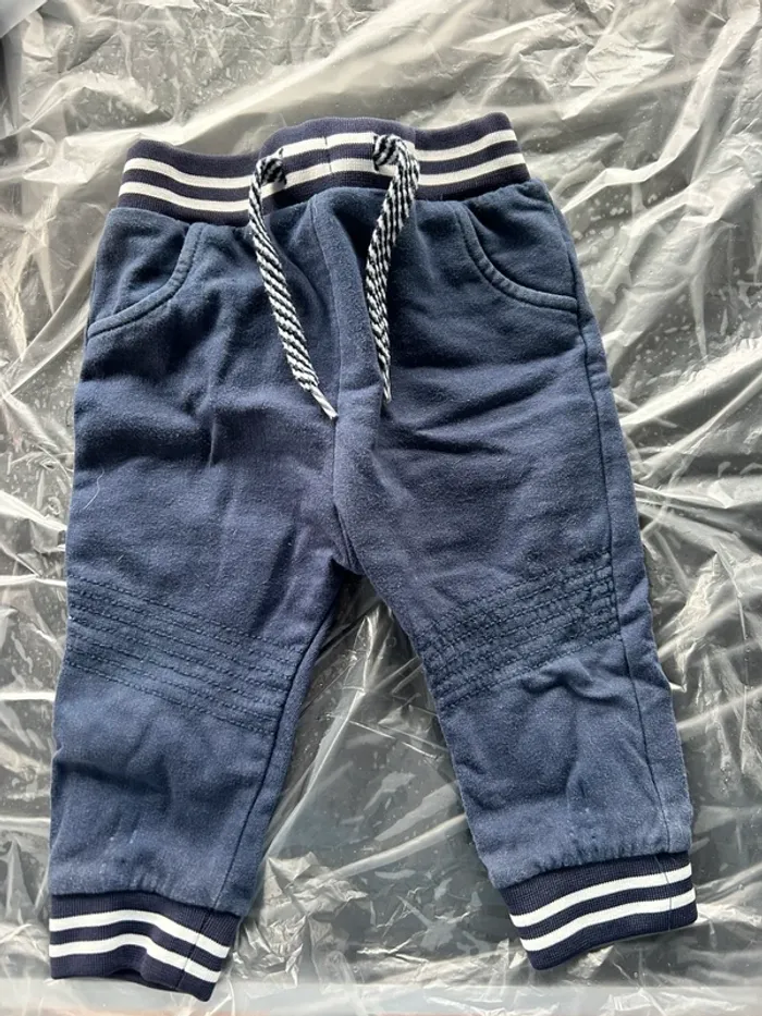 Pantalon bleu marine 12 mois